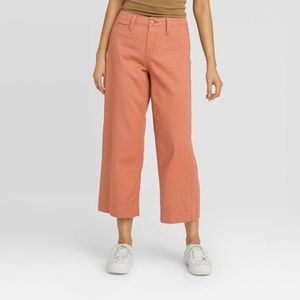 Peach Cropped Pants
